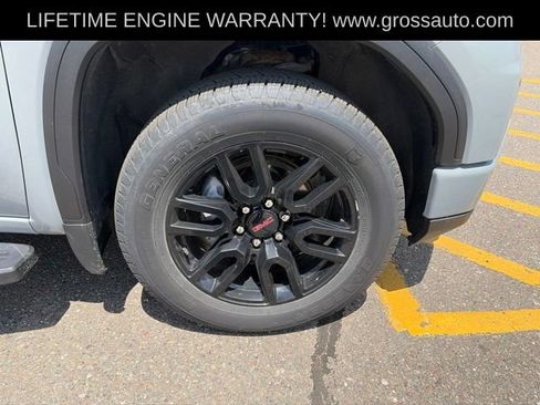 Used 2024 GMC Sierra 1500 Elevation w/ LPO, Elevation Black Package AWD/4WD image 9