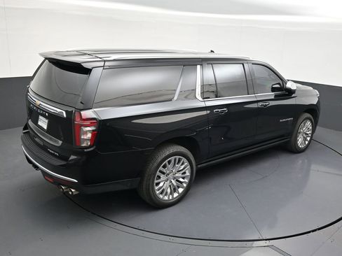Used 2023 Chevrolet Suburban Premier w/ Max Trailering Package RWD image 16