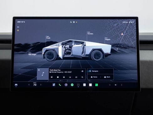 Used 2024 Tesla Cybertruck AWD Crew Cab image 34