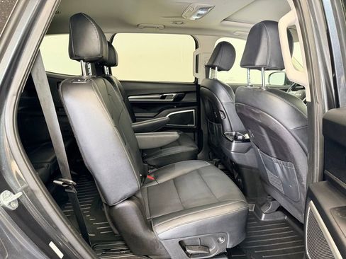 Used 2022 Kia Telluride S AWD/4WD image 12
