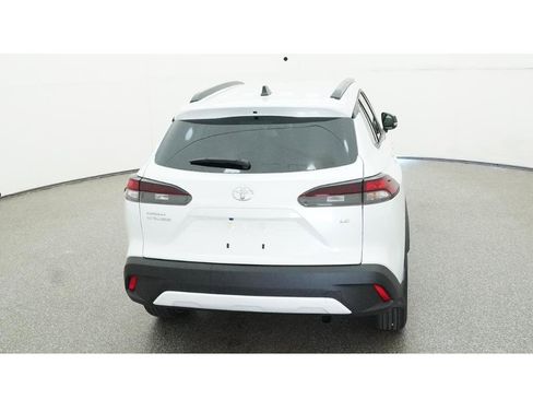 New 2026 Toyota Corolla Cross LE FWD image 7