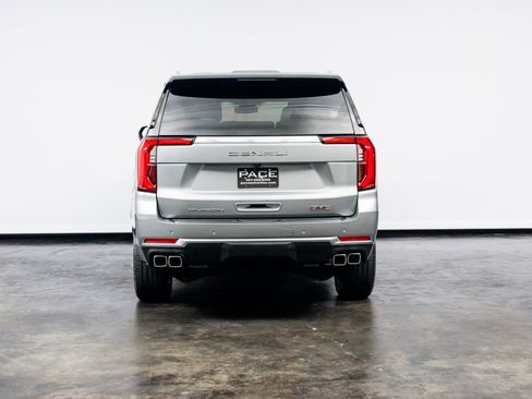 Used 2025 GMC Yukon Denali w/ Sun & Power Step Package image 18