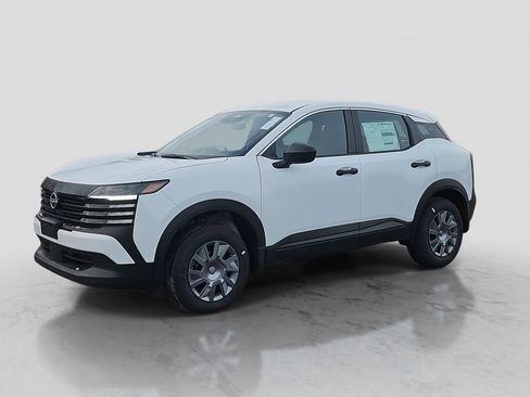 New 2026 Nissan Kicks S image 3