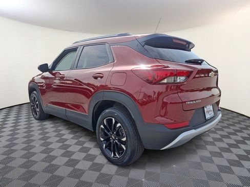 Used 2023 Chevrolet TrailBlazer LT w/ Convenience Package FWD image 4