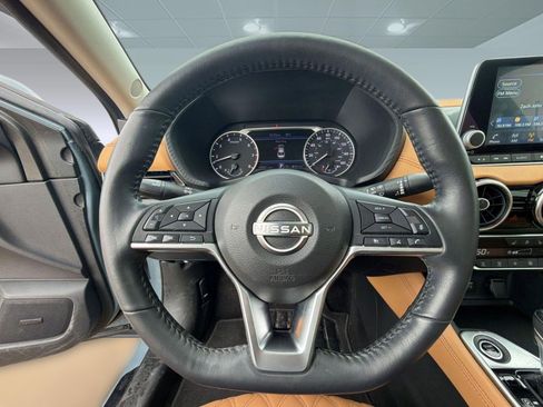 Used 2024 Nissan Sentra SV w/ SV Premium Package FWD image 15