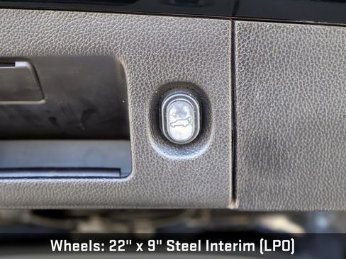 Used 2018 GMC Yukon XL Denali w/ Denali Ultimate Package image 19