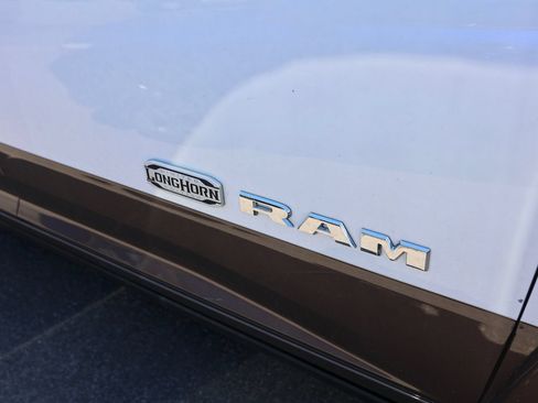 Used 2022 RAM 3500 Limited AWD/4WD image 6