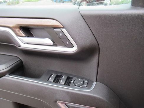 Used 2022 Chevrolet Silverado 1500 LT w/ Protection Package RWD image 20