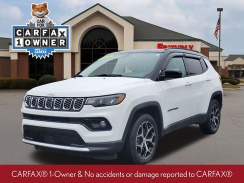 Used 2024 Jeep Compass Limited image 2