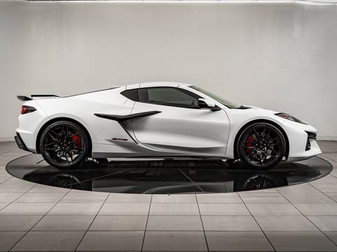 Used 2023 Chevrolet Corvette Z06 image 15