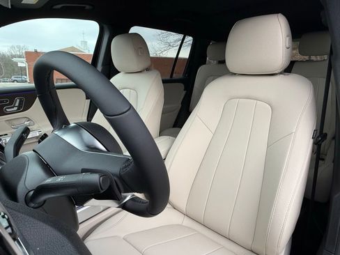 New 2026 Mercedes-Benz GLB 250 4MATIC image 17