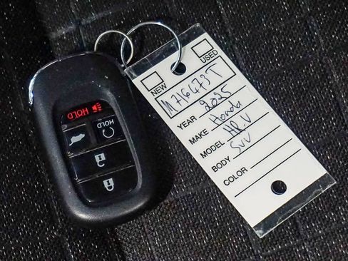 Used 2025 Honda HR-V Sport image 22