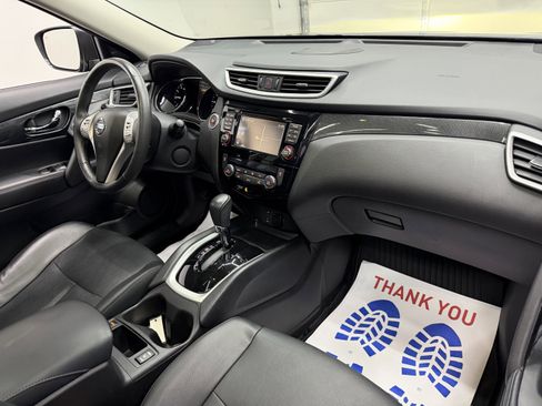 Used 2015 Nissan Rogue SL image 24