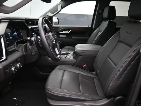 Certified 2025 GMC Sierra 1500 Denali image 10