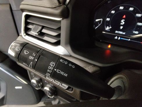 Used 2022 GMC Yukon Denali image 16