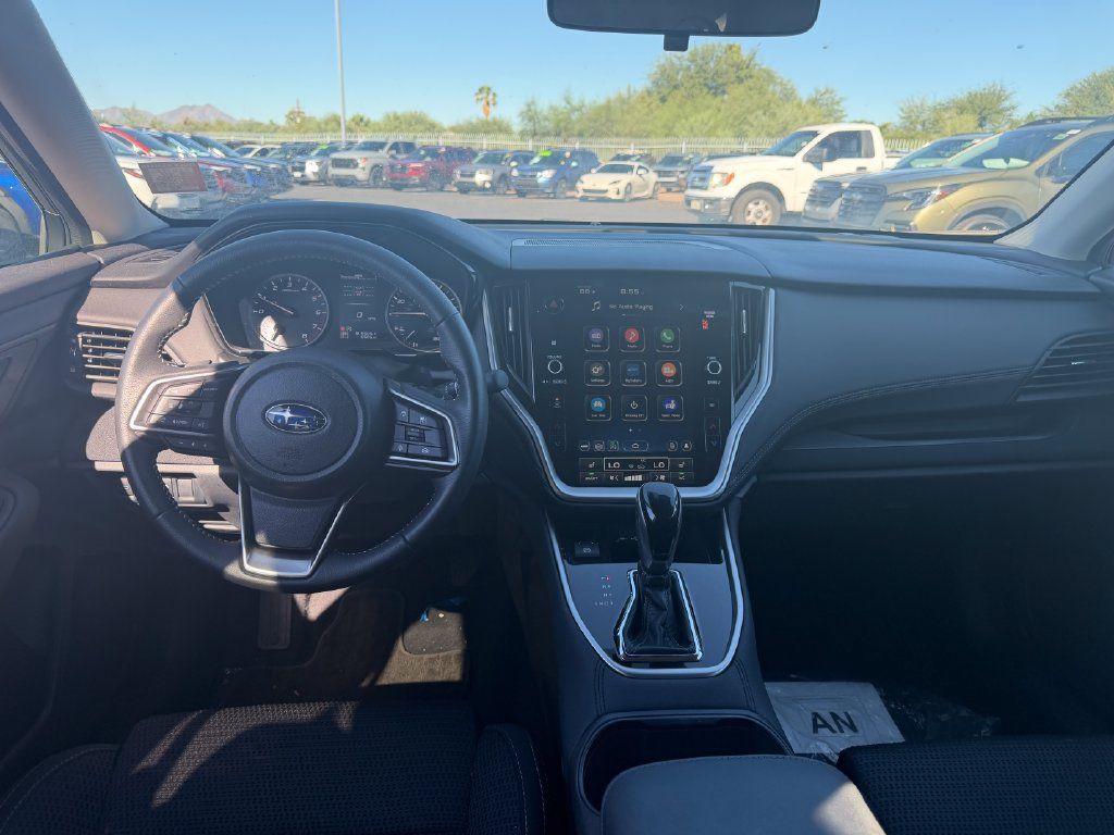 Used 2025 Subaru Outback Premium AWD/4WD image 7
