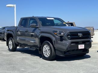 Certified 2025 Toyota Tacoma SR5 AWD/4WD video 2