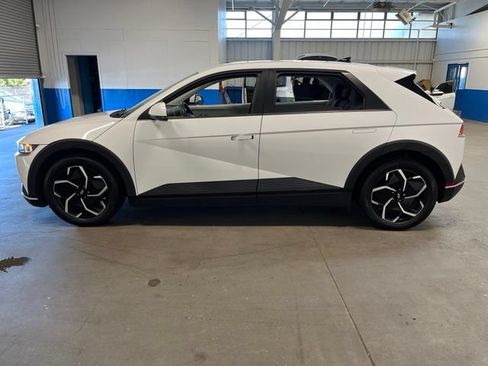 Used 2024 Hyundai Ioniq 5 SE RWD image 6