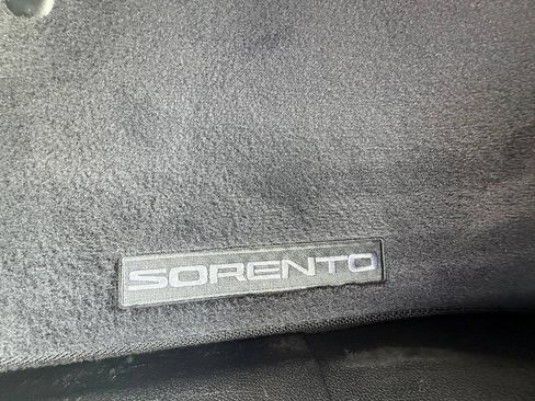Used 2020 Kia Sorento LX w/ LX I4 Convenience Package AWD/4WD image 28