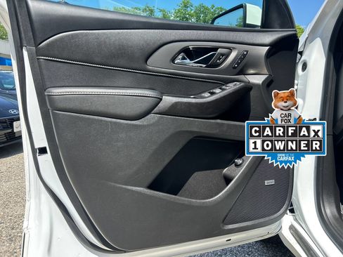 Used 2023 Chevrolet Traverse Premier AWD/4WD image 12