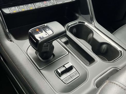 Used 2024 GMC Sierra 1500 AT4 image 27