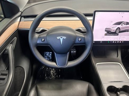 Used 2023 Tesla Model Y Long Range AWD/4WD image 13