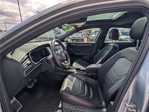 Used 2020 Volkswagen Jetta GLI Autobahn image 14