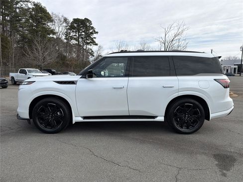 New 2026 INFINITI QX80 4WD w/ Sport Exterior Package image 23