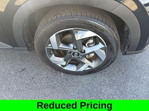 Used 2024 Hyundai Venue SEL image 42