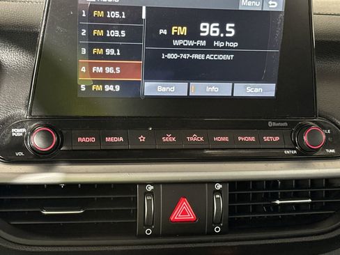 Used 2019 Kia Forte LXS image 22