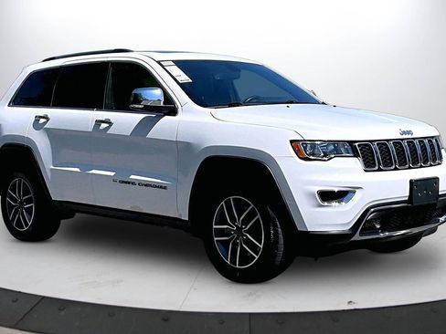 Used 2022 Jeep Grand Cherokee Limited AWD/4WD image 2