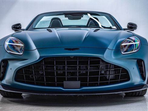 Used 2026 Aston Martin V8 Vantage Roadster image 5