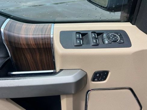 Used 2016 Ford F150 Lariat AWD/4WD image 19