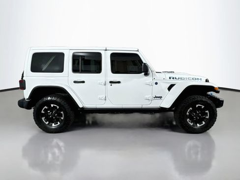 Used 2024 Jeep Wrangler Unlimited Rubicon 4xe AWD/4WD image 5