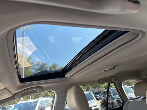 Used 2019 Subaru Outback 2.5i Limited w/ Popular Package #2 AWD/4WD image 5