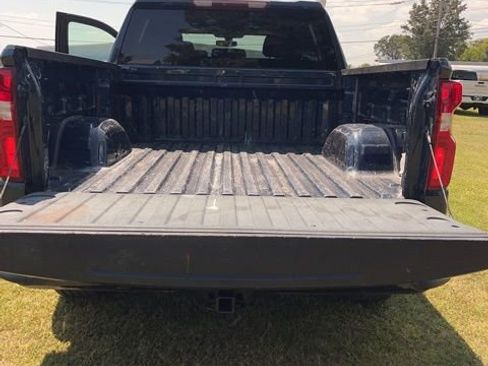 Used 2021 Chevrolet Silverado 1500 Custom image 13