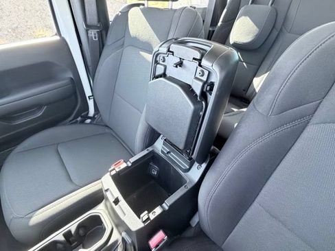 Used 2023 Jeep Wrangler Sport AWD/4WD image 21