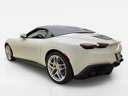 Used 2026 Ferrari Roma Spider RWD image 11