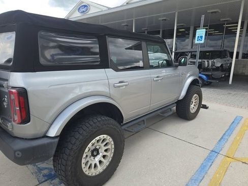 Used 2021 Ford Bronco Outer Banks AWD/4WD image 5
