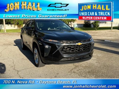 Used 2024 Chevrolet Trax LS w/ LS Convenience Package FWD image 14