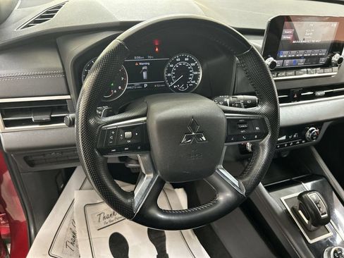 Used 2022 Mitsubishi Outlander SEL Black Edition AWD/4WD image 4
