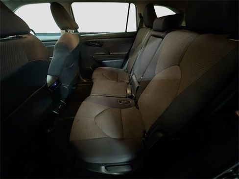 Used 2022 Toyota Highlander L image 24