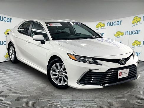 Certified 2023 Toyota Camry LE FWD image 1