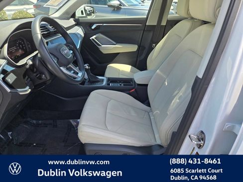 Used 2021 Audi Q3 2.0T Premium w/ Convenience Package AWD/4WD image 15
