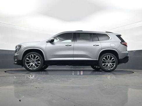 New 2026 GMC Acadia Denali Ultimate w/ LPO, Floor Liner Package AWD/4WD image 29