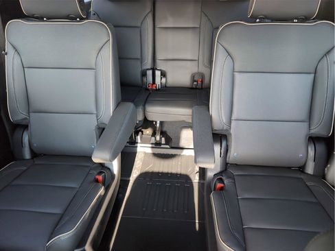 New 2026 GMC Yukon XL Elevation w/ Elevation Premium Package image 15