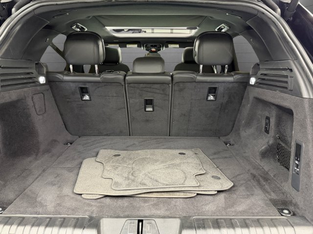 Used 2025 Land Rover Range Rover Sport SE AWD/4WD image 31