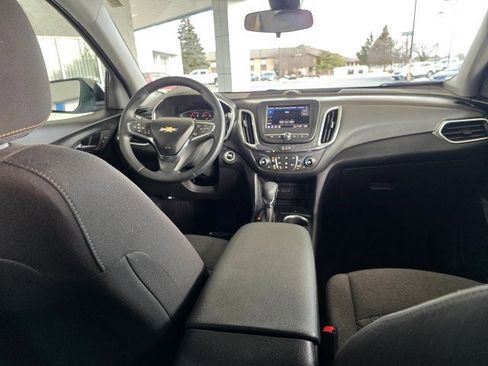 Used 2024 Chevrolet Equinox LT FWD image 6