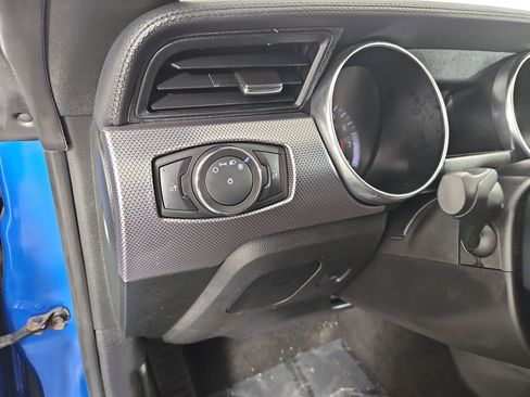 Used 2019 Ford Mustang Coupe w/ Equipment Group 101A RWD image 21