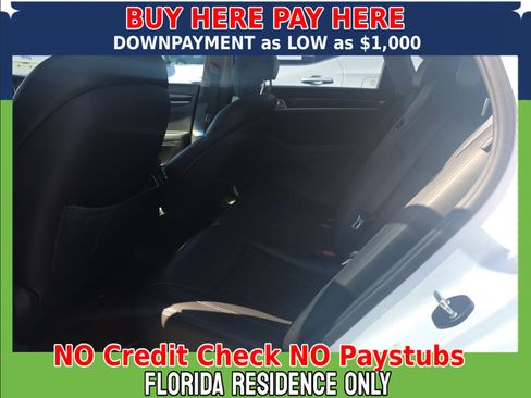 Used 2015 Hyundai Genesis 3.8 image 7